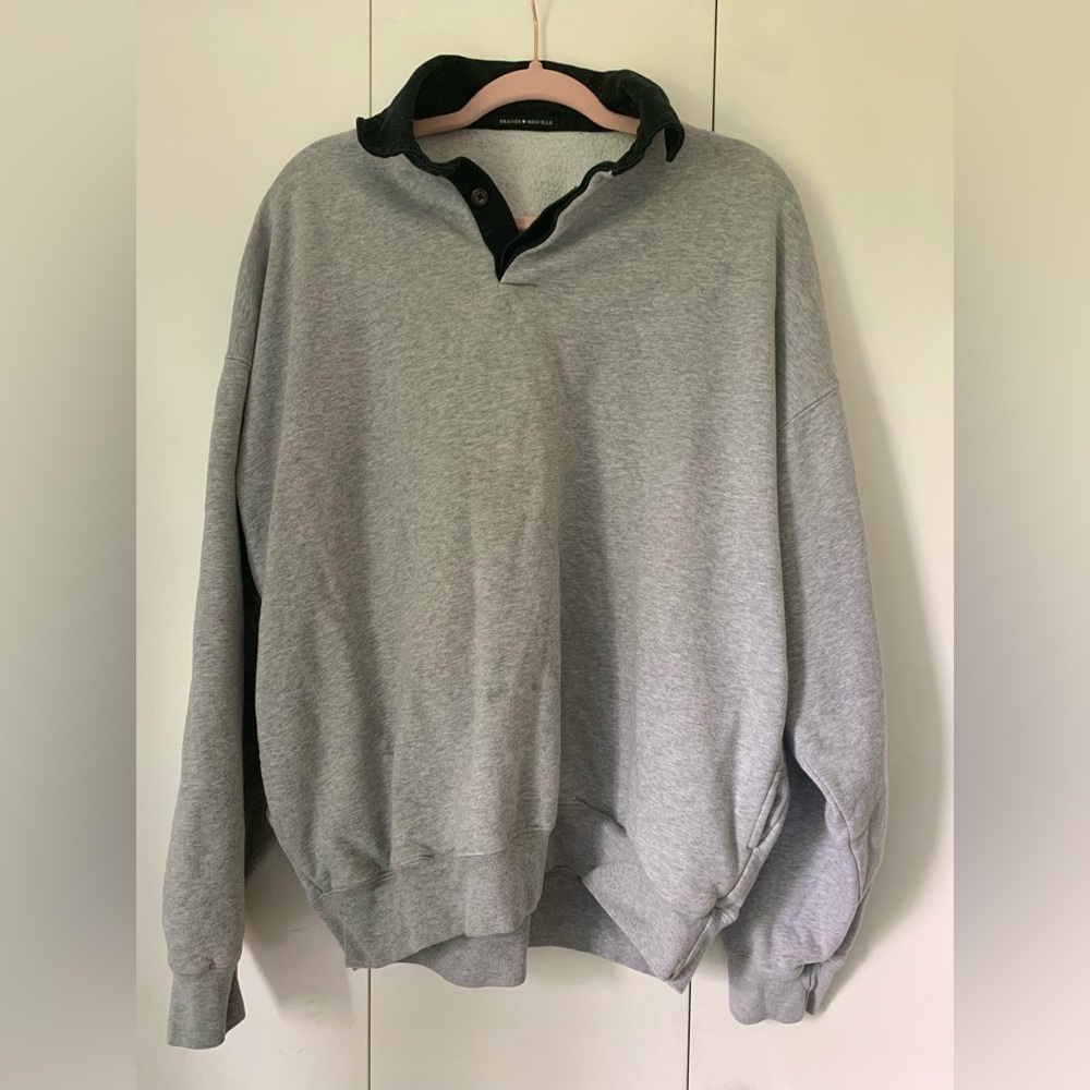 brandy melville collared grey sweatshirt
